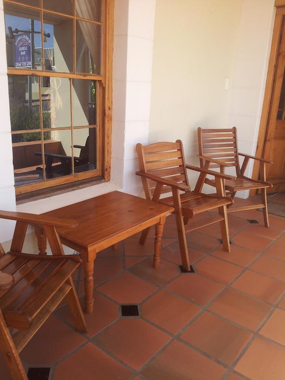 Wheatlands Lodge Бредасдорп Екстериор снимка