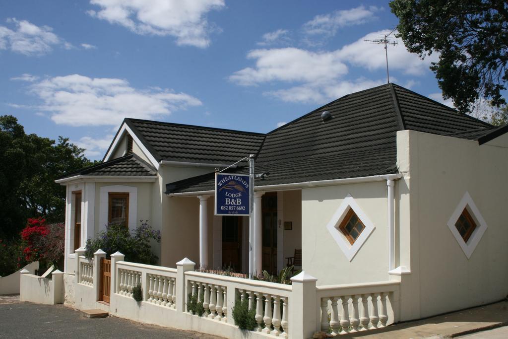 Wheatlands Lodge Бредасдорп Екстериор снимка