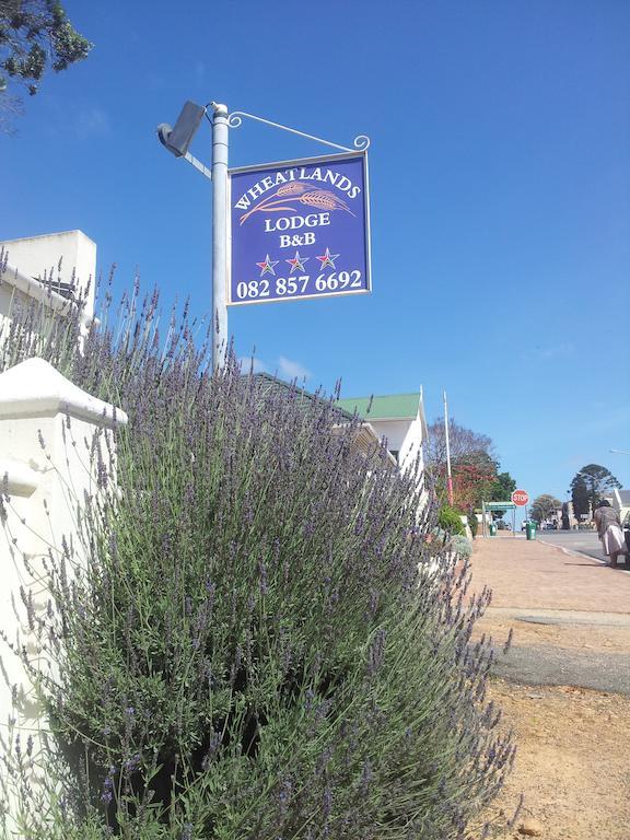 Wheatlands Lodge Бредасдорп Екстериор снимка